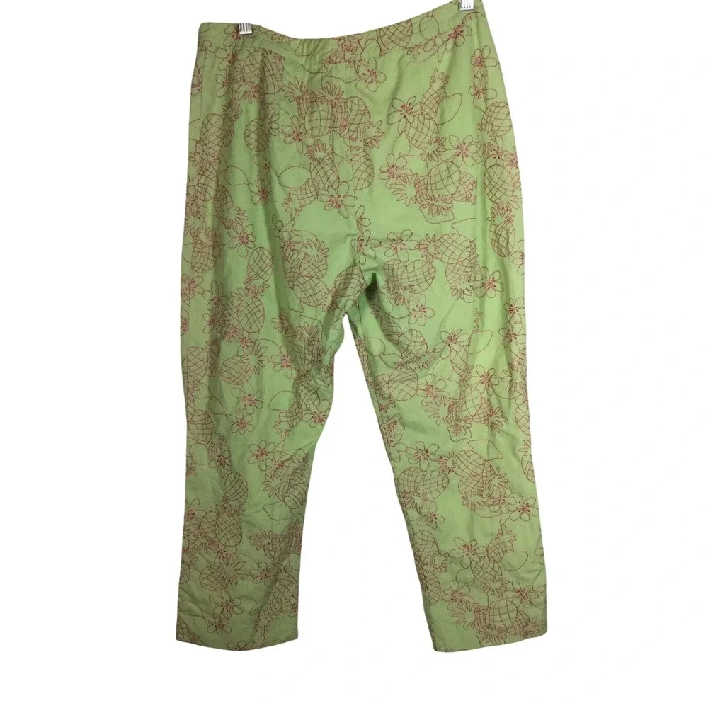 Lilly Pulitzer Size 6 stitched Capri‎ Pants red Green Floral Tropical Pineapple
